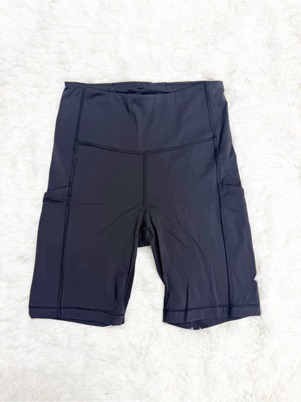 Athleta Ultimate Stash Pocket 7” Shorts Black Size XS High Rise